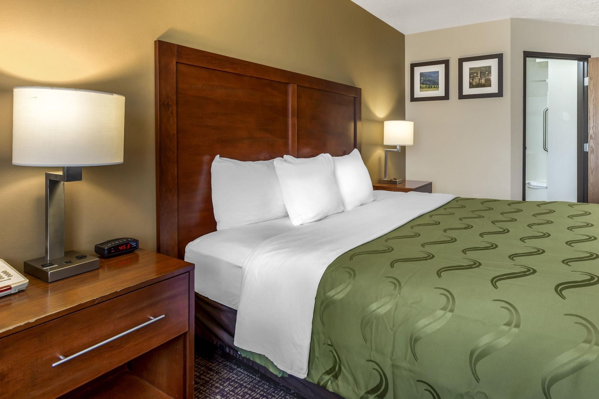 Quality Inn Logan Near University Екстер'єр фото