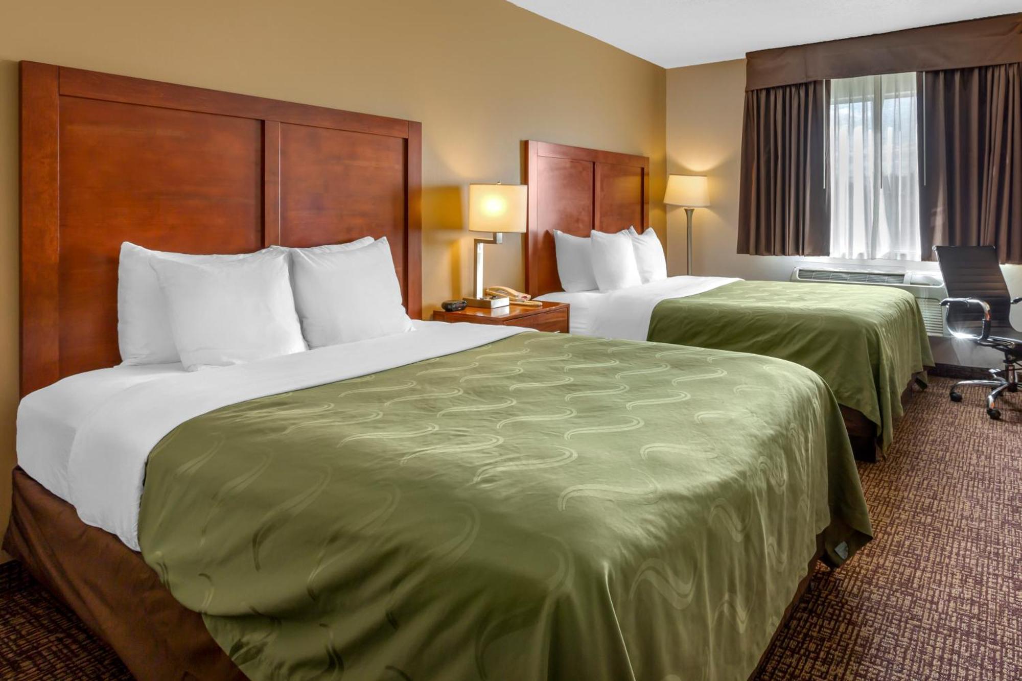 Quality Inn Logan Near University Екстер'єр фото
