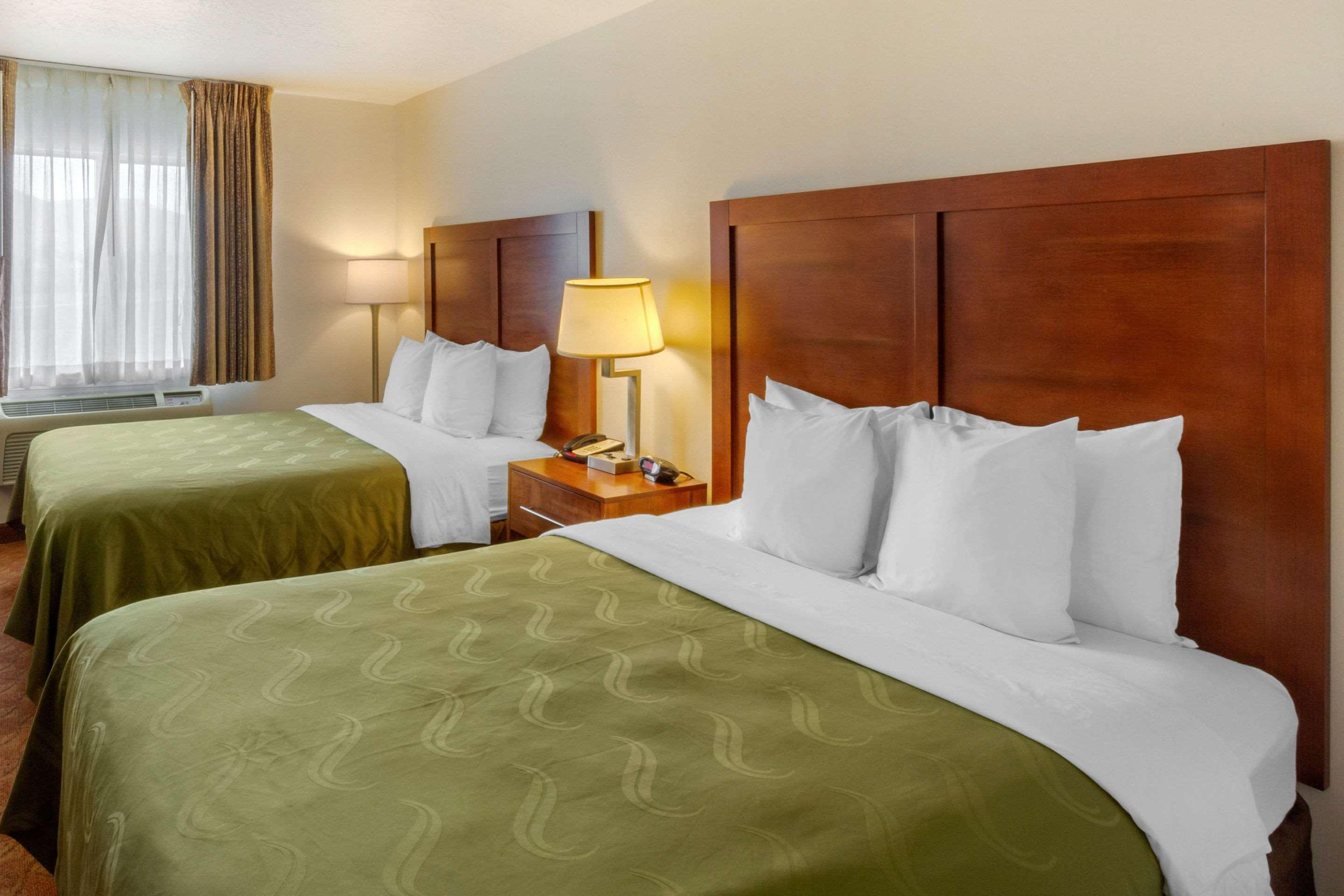 Quality Inn Logan Near University Екстер'єр фото