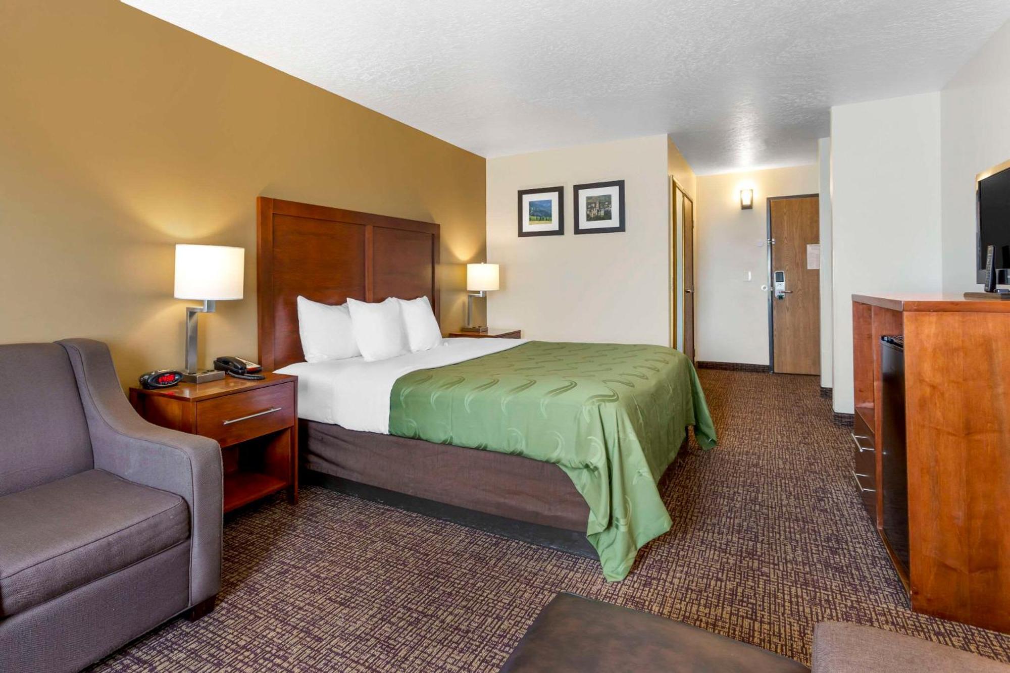 Quality Inn Logan Near University Екстер'єр фото