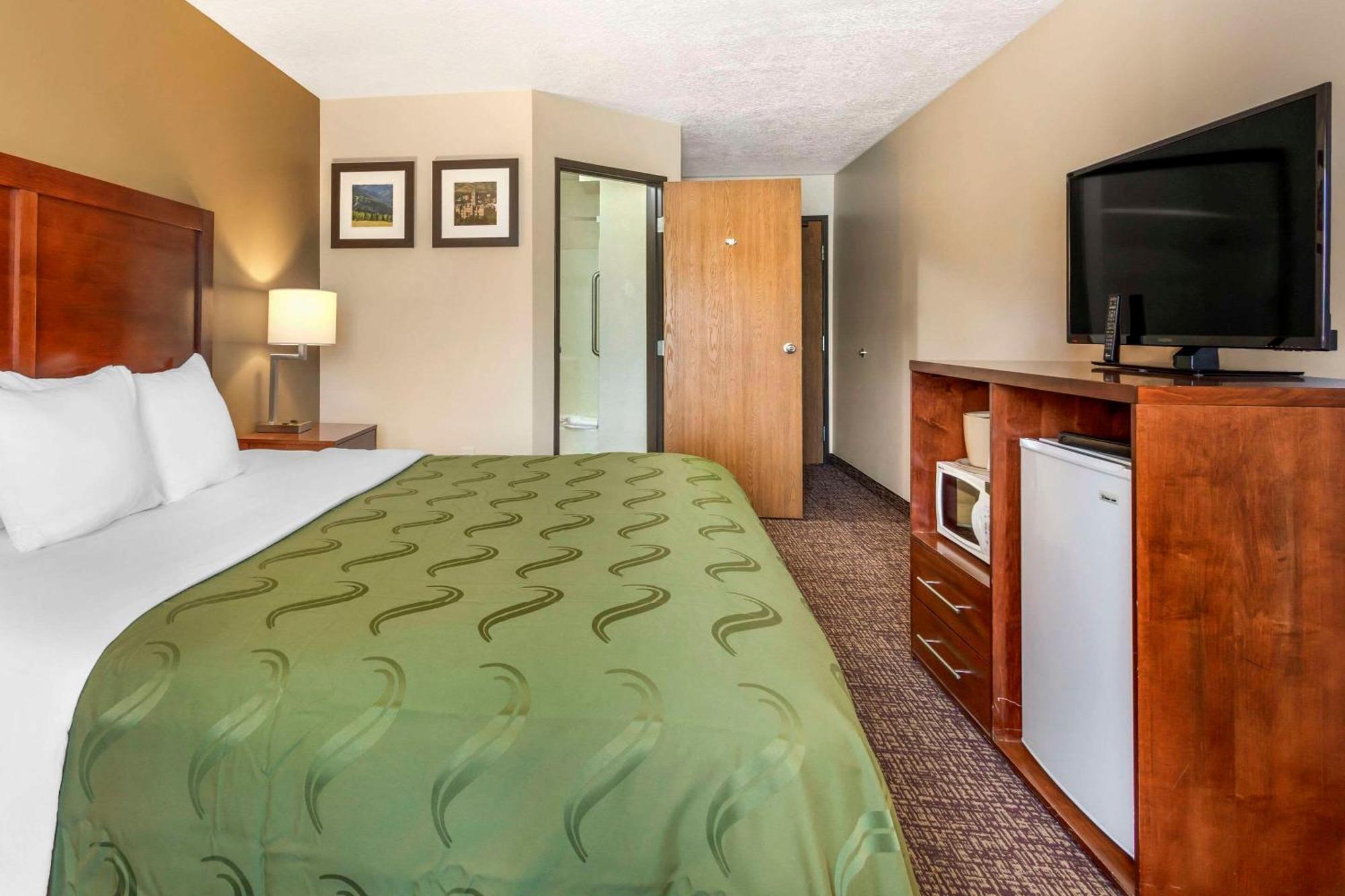 Quality Inn Logan Near University Екстер'єр фото