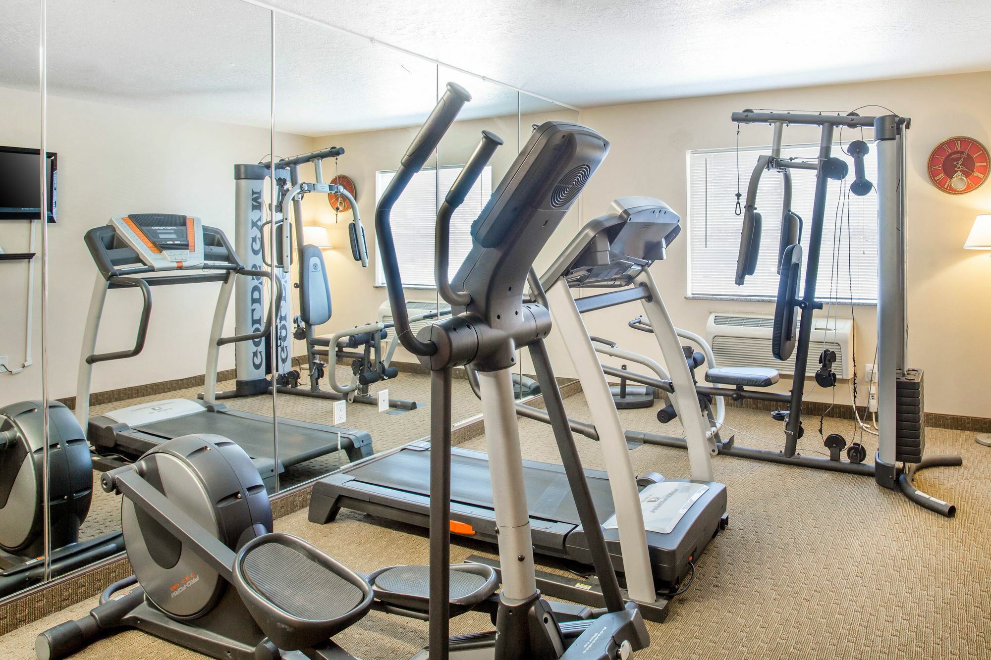 Quality Inn Logan Near University Екстер'єр фото
