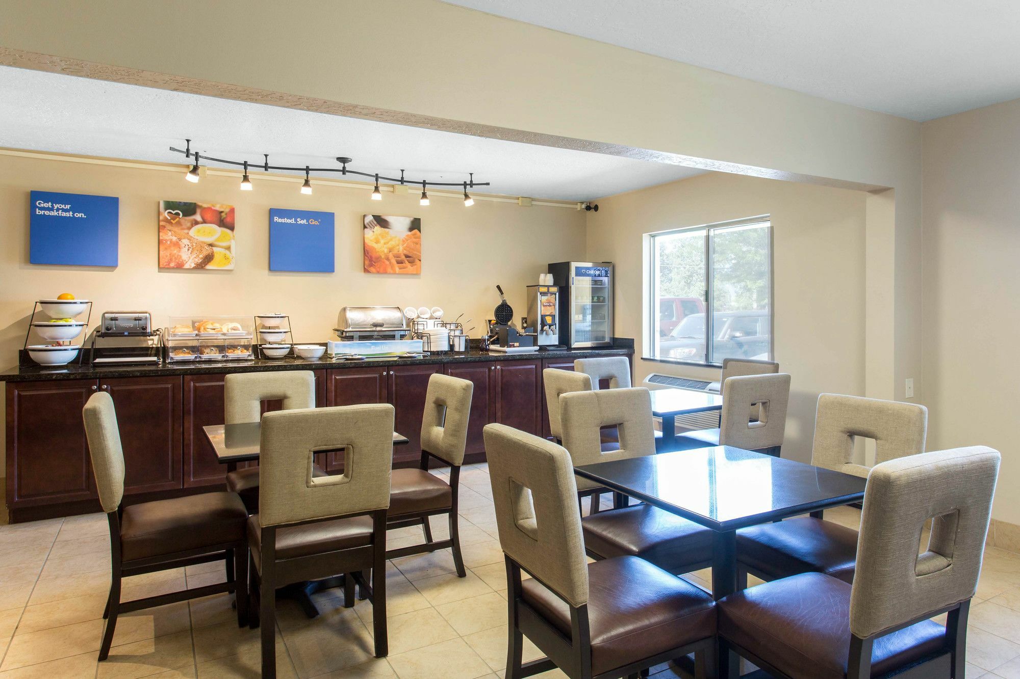 Quality Inn Logan Near University Екстер'єр фото